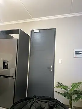 Neelo-Smith online show from 2, 3, 2025