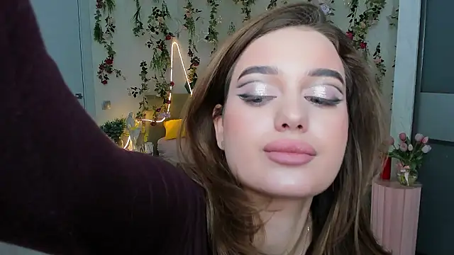 Snapshot of MiracleCurly chatting on 3, 2, 2026 MiracleCurly online show from 3, 2, 2026