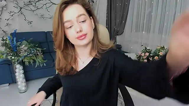 Snapshot of MiracleCurly chatting on 2, 3, 2026 MiracleCurly online show from 2, 3, 2026