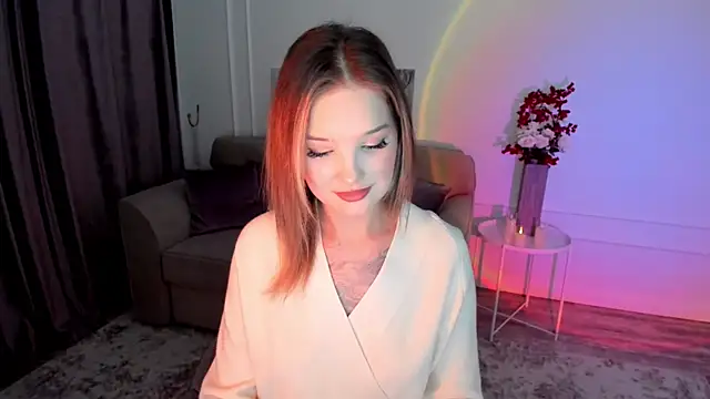 Snapshot of FloweryLove_1 chatting on 8, 11, 2025 FloweryLove 1 online show from 8, 11, 2025