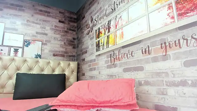 Snapshot of Isabela-Gomez chatting on 9, 6, 2026 Isabela-Gomez online show from 9, 6, 2026