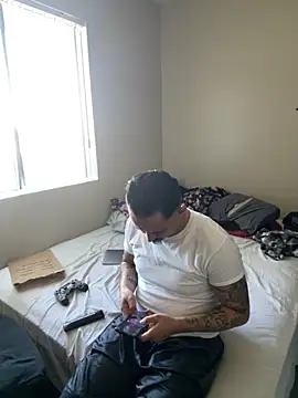 PeterGrandee online show from 8, 9, 2025