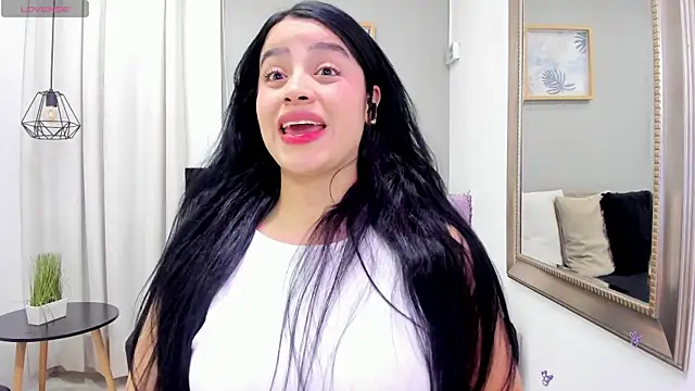 Snapshot of Paula_Desousa chatting on 2, 7, 2026 Paula Desousa online show from 2, 7, 2026