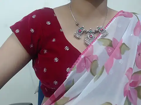 Snapshot of Lovely_Siri_23 chatting on 11, 9, 2025 Lovely Siri 23 online show from 11, 9, 2025