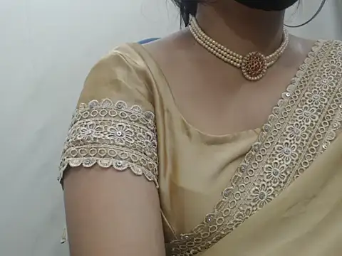 Lovely Siri 23 online show from 11, 4, 2026