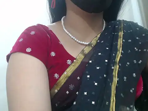 Lovely Siri 23 online show from 14, 4, 2026