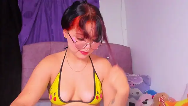 Snapshot of amy_18 chatting on 20, 9, 2025 amy 18 online show from 20, 9, 2025