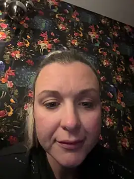 Bella-Tight online show from 9, 2, 2026