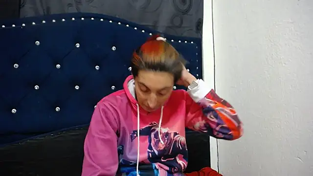 Snapshot of anyu1306 chatting on 12, 1, 2025 anyu1306 online show from 12, 1, 2025