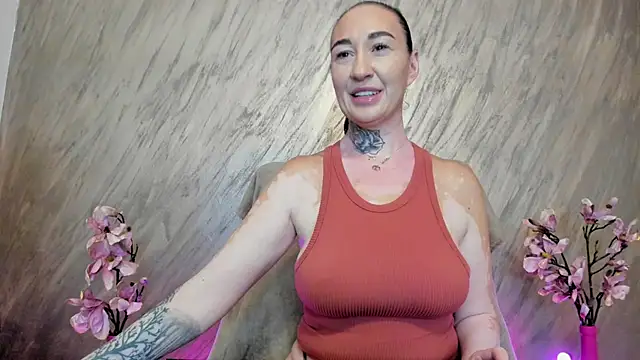 Snapshot of Rayanablackandwhite chatting on 9, 7, 2026 Rayanablackandwhite online show from 9, 7, 2026
