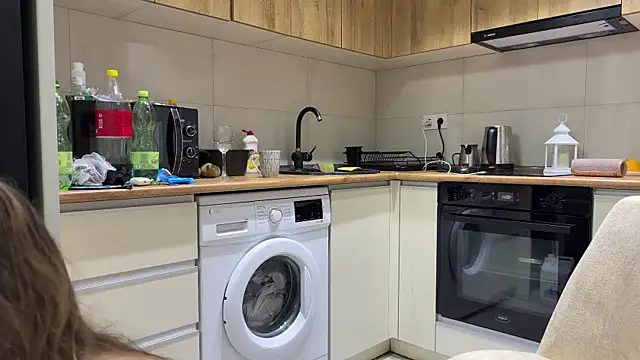 mommy nadin online show from 6, 2, 2026