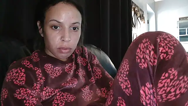 Snapshot of MadyTaylor chatting on 11, 9, 2025 MadyTaylor online show from 11, 9, 2025