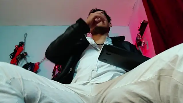 dom2travelersss online show from 4, 4, 2026