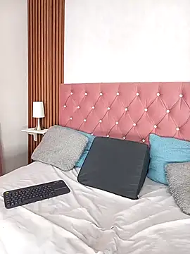 gisellsaenz online show from 10, 4, 2026