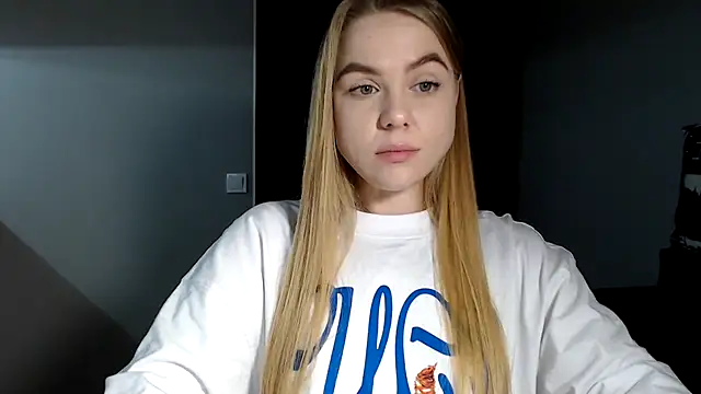 Snapshot of Sunbeam_ chatting on 5, 2, 2025 Sunbeam online show from 5, 2, 2025