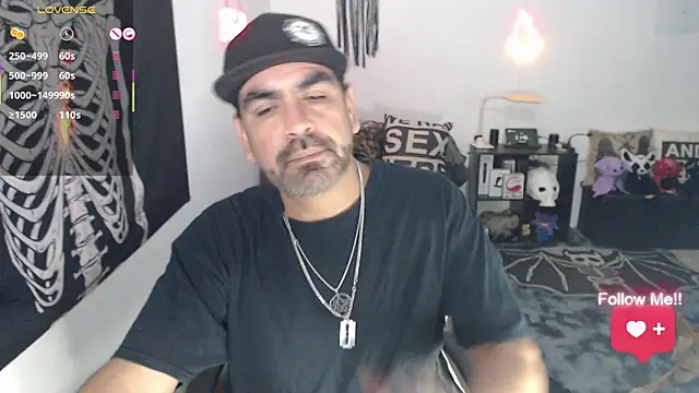 Snapshot of soyelcarlitos_ chatting on 19, 5, 2026 soyelcarlitos online show from 19, 5, 2026