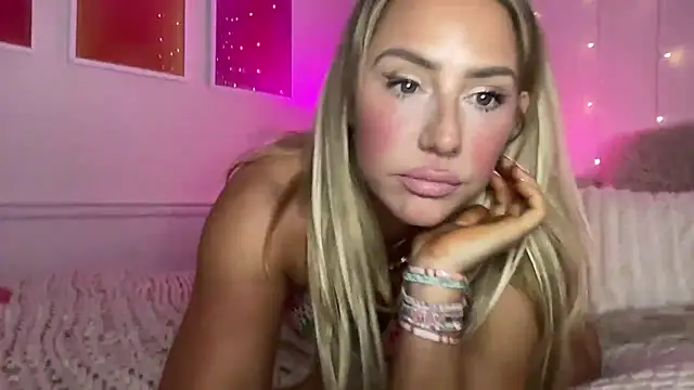 Snapshot of Fitnessbabe69 chatting on 17, 2, 2026 Fitnessbabe69 online show from 17, 2, 2026