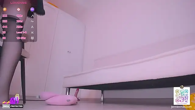 Snapshot of jennie_xmas chatting on 11, 1, 2025 jennie xmas online show from 11, 1, 2025